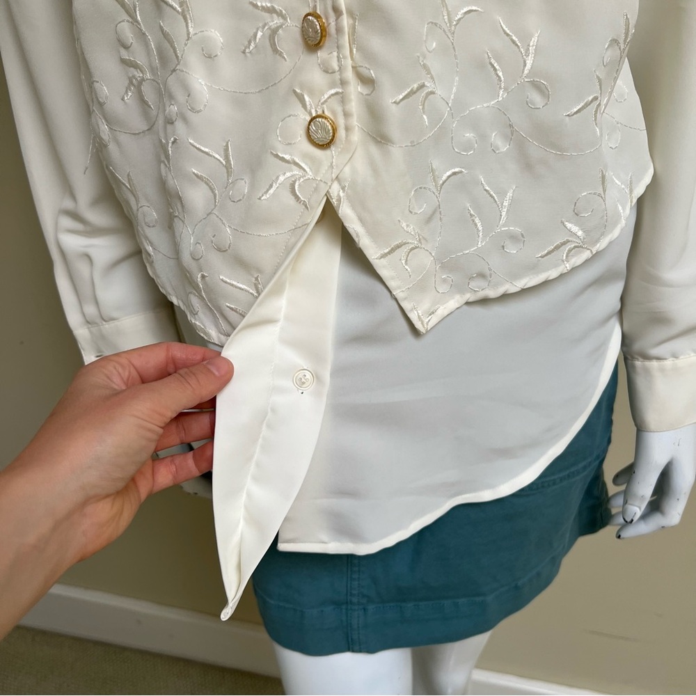 Vintage Tailored Top with Built in Vest - Picture 6 of 11